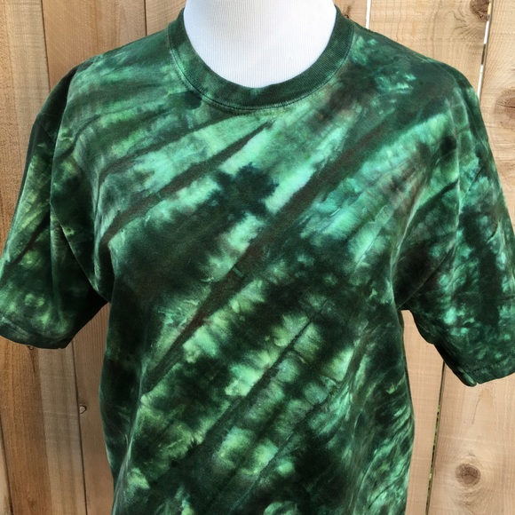 Gildan | Unisex Hand Crafted Tie Dye T-shirt - Picture 2 of 4